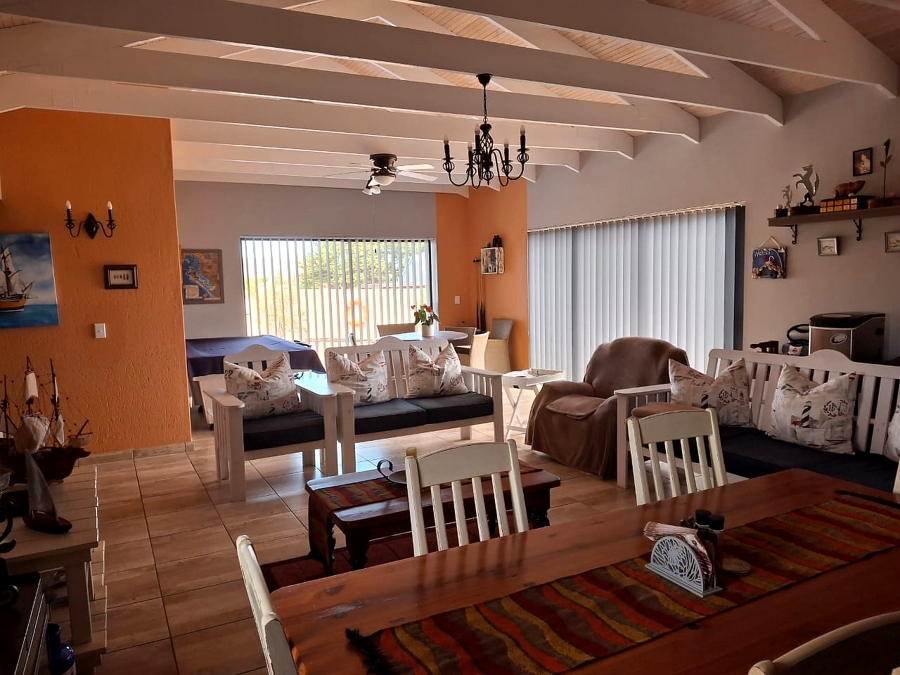 5 Bedroom Property for Sale in Country Club Western Cape